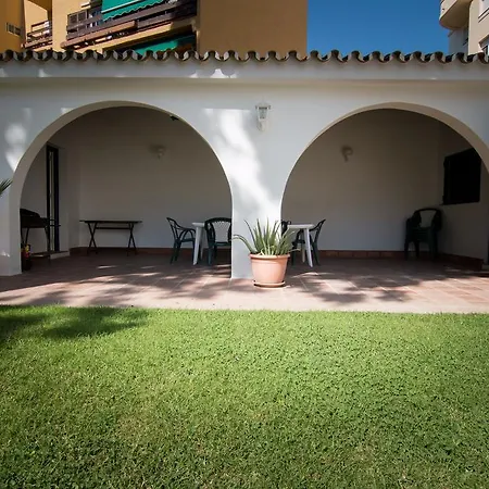 In Center With Pool And Close Beach Villa Fuengirola