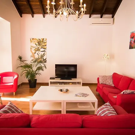 In Center With Pool And Close Beach Villa Fuengirola