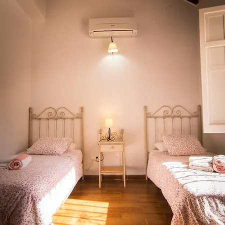 In Center With Pool And Close Beach *