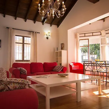 In Center With Pool And Close Beach Villa *